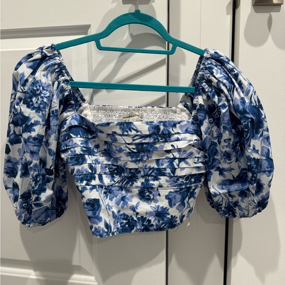 Abercrombie & Fitch Puffed sleeve cropped top size S - Picture 1 of 5